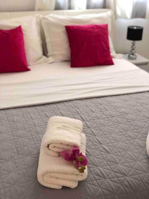 Holiday Home Marina-Renovated House In City Center Rogoznica  Zewnętrze zdjęcie